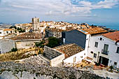 Monte Sant'Angelo, sullo sfondo il campanile del santuario di San Michele Arcangelo.